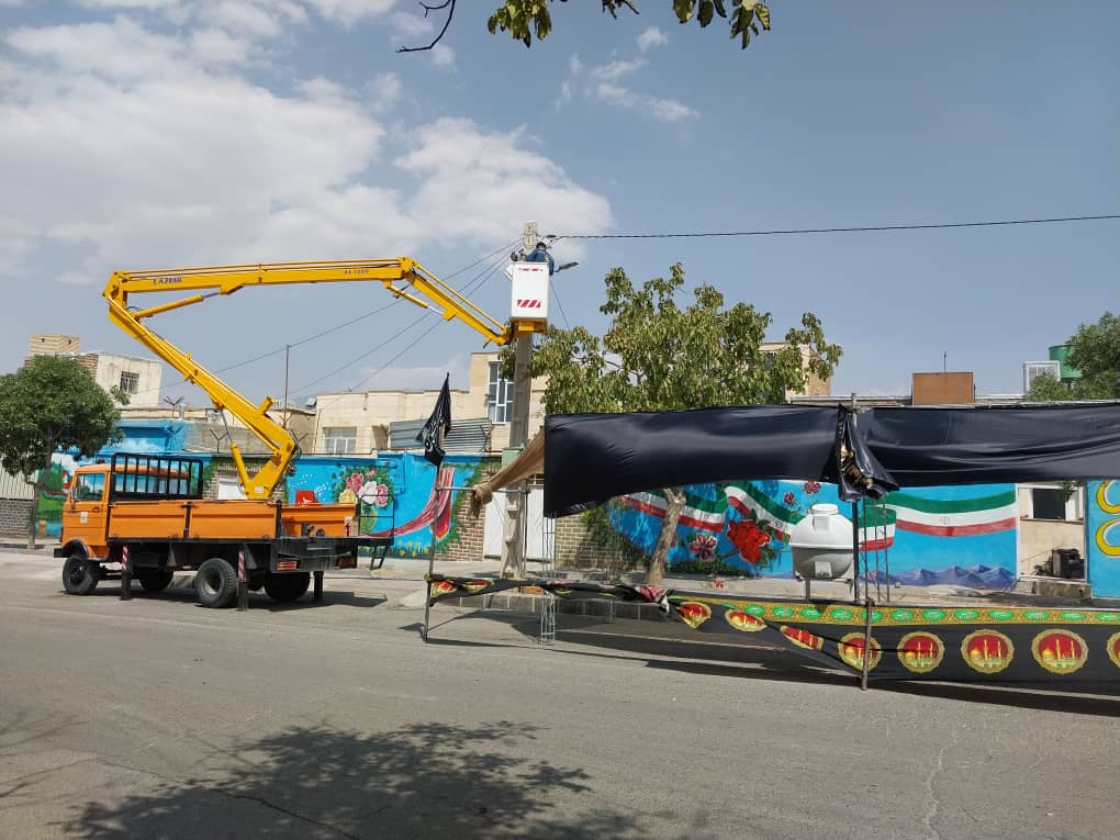 تأمین روشنایی موکب‌های اربعین حسینی با نصب بیش از 2 کیلومتر شبکه در همدان