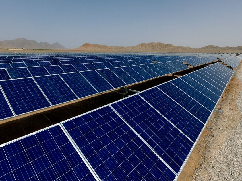 سرمایه‌گذاری ۱۶۷.۵ میلیون دلاری برای احداث نیروگاه خورشیدی در همدان