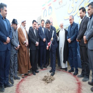 کلنگ زنی نیروگاه خورشیدی-بهمن ماه 1404